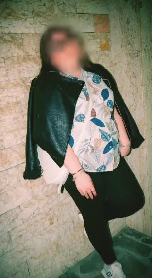 Anna, 29