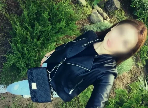 Emma, 31