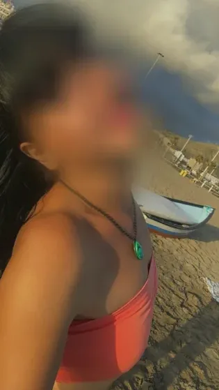 Lara, 34