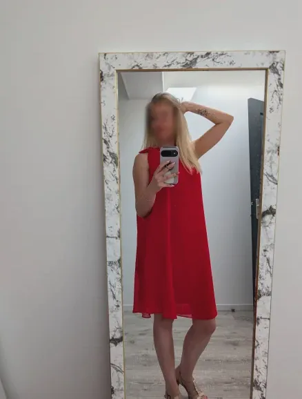 Neele, 30