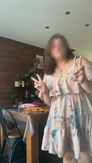 Nisa, 23