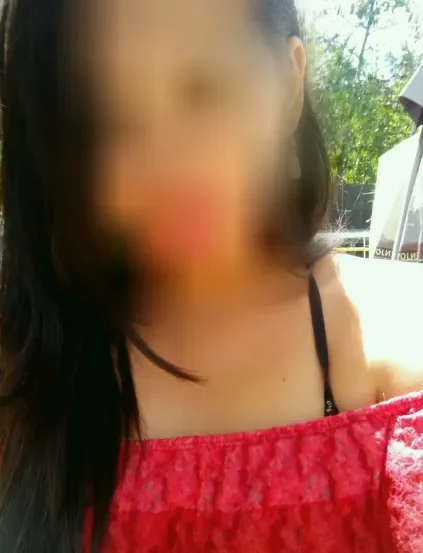 Vivien, 31